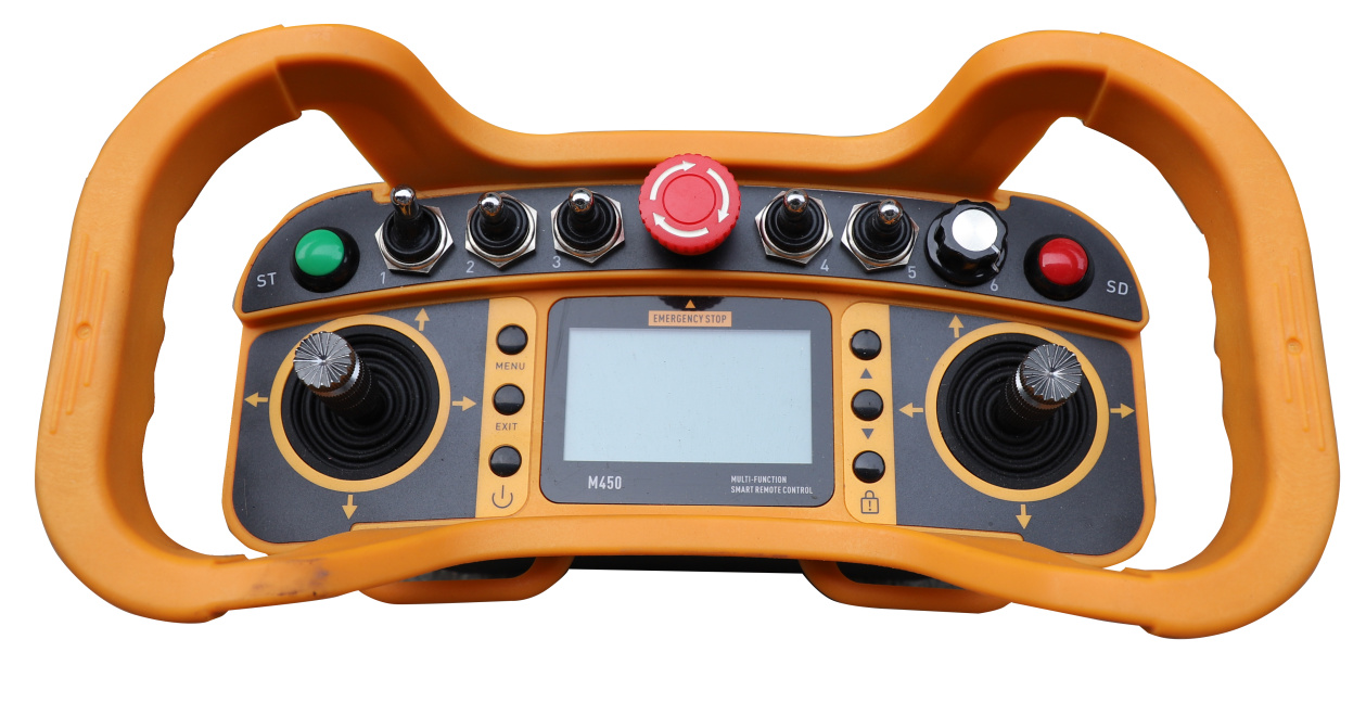 Os corta-relva controlados remotamente são populares e revolucionam a manutenção do relvado