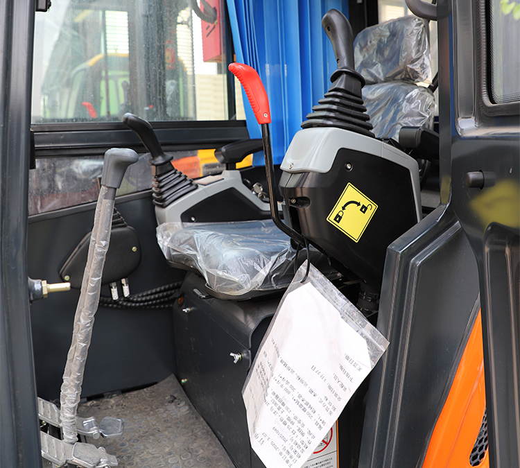 Escavadora 2,5 T Escavadora 2,5 T