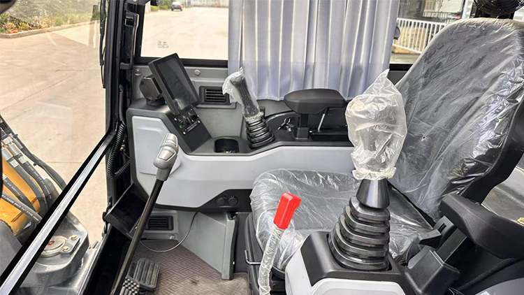 Escavadora de 6 toneladas para venda