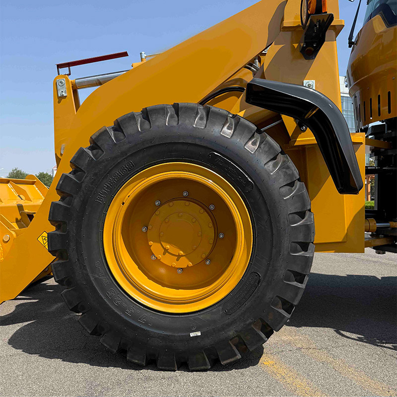 Carregador todo-o-terreno. jpg