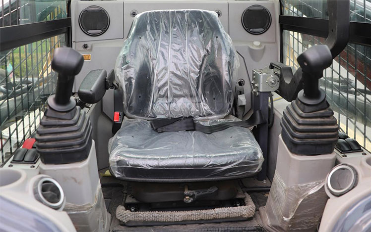 Minicarregadora compacta